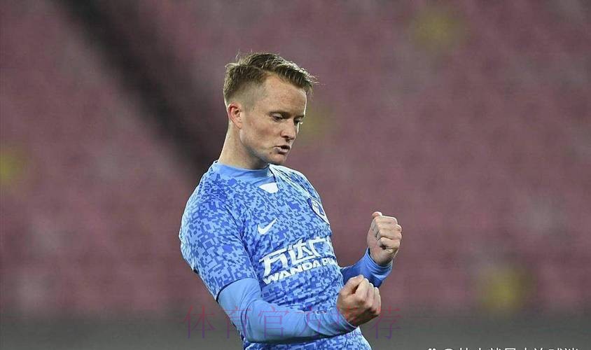 记者：多队关注20岁中场拉尔森 预计要价5000万